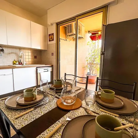 Carla - Vue Clim Wifi Parking - By Tgb Ajaccio (Corsica)