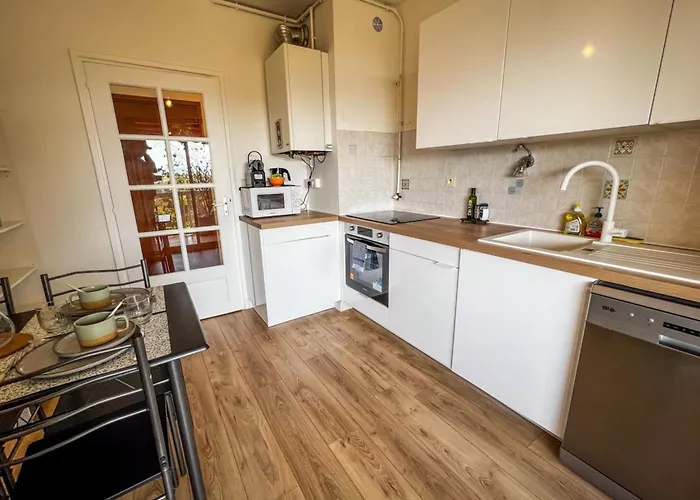 Carla - Vue Clim Wifi Parking - By Tgb